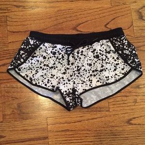 Fabletics athletics short black white xxs
